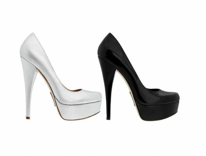Модные туфли на высоком каблуке-шпильке и платформе белого и чёрного цветов, выполненые из блестящей и лакированой кожи из коллекции обуви осень-зима 2013-2013 от Alejandro Ingelmo.