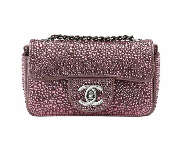 Маленькая сумка-клатч фиолетового цвета эксклюзивной коллекции Chanel x Bellagio для Las Vegas 