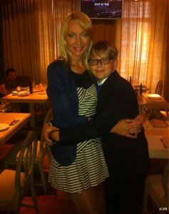 Кристина со своим младшим сыном Дени