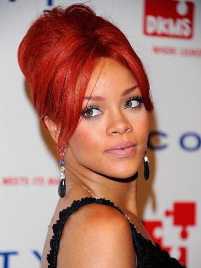 Огненно-красный цвет волос предпочитают уверенные в себе женщины.