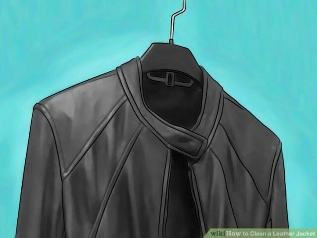 Как и чем почистить залоснившуюся куртку?